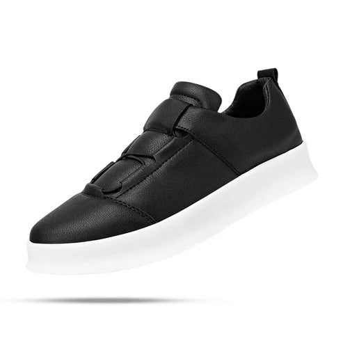 Tênis Masculino em Couro Romenzi RZ421